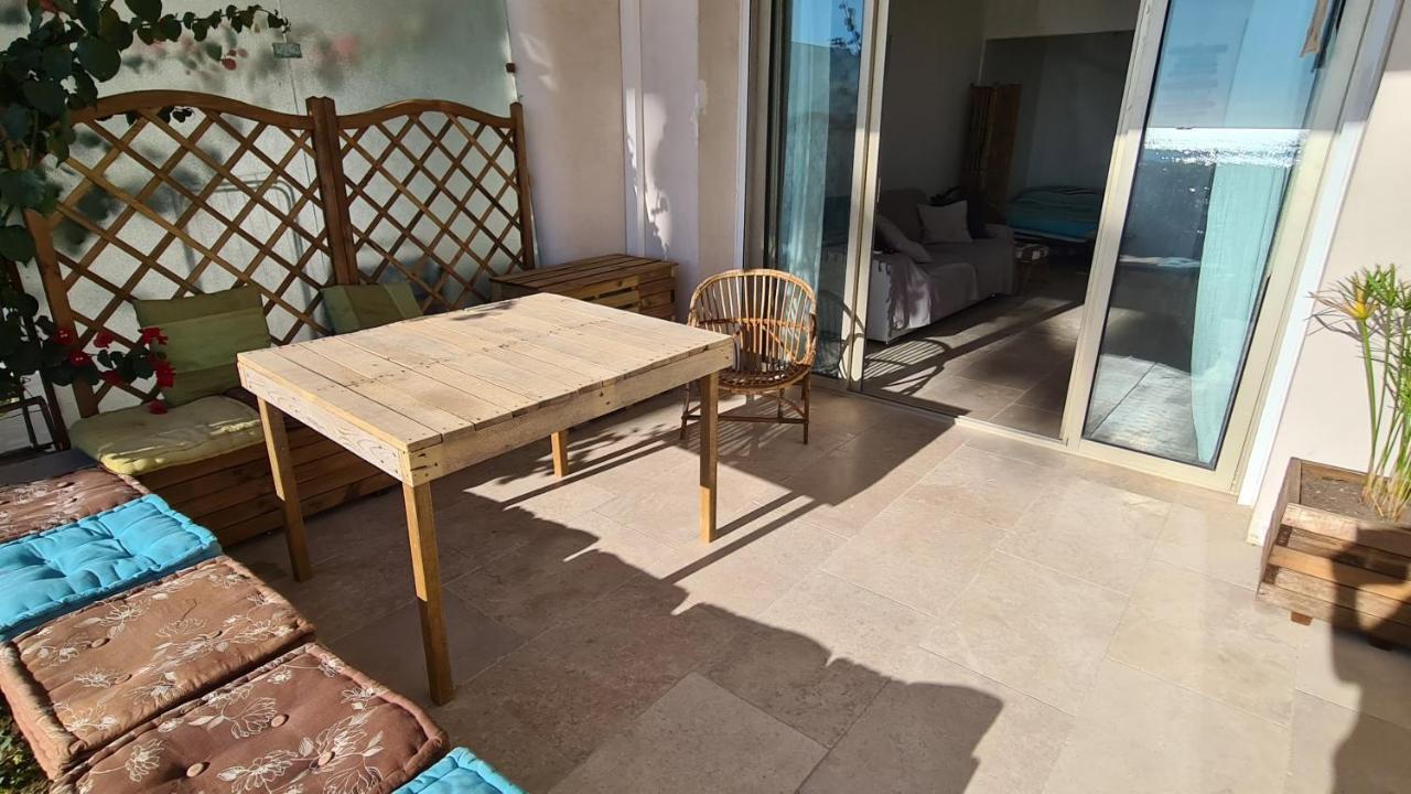 Ti Caz Kreol - Juan Plages Les Pieds Dans L'Eau Lägenhet Exteriör bild